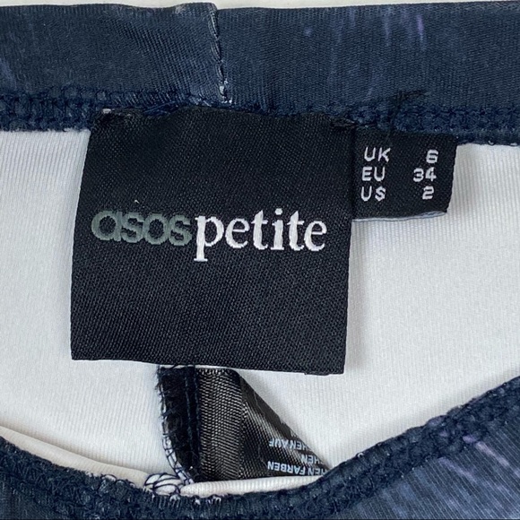 ASOS Petite High Rise Black Legging In Panther 2 - Picture 3 of 8